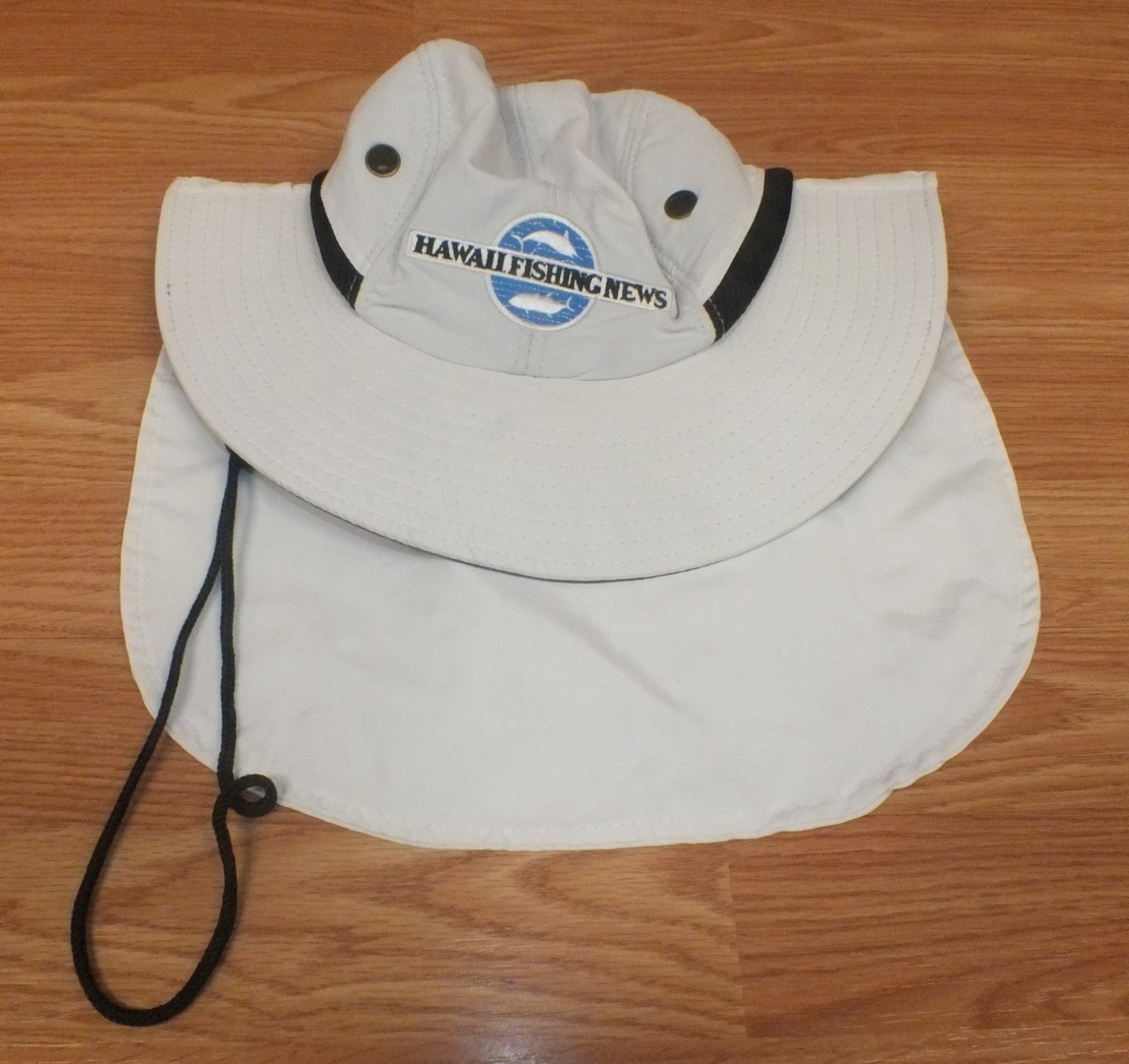 One Size Fits All White Hawaii Fishing News Hat With Draw String