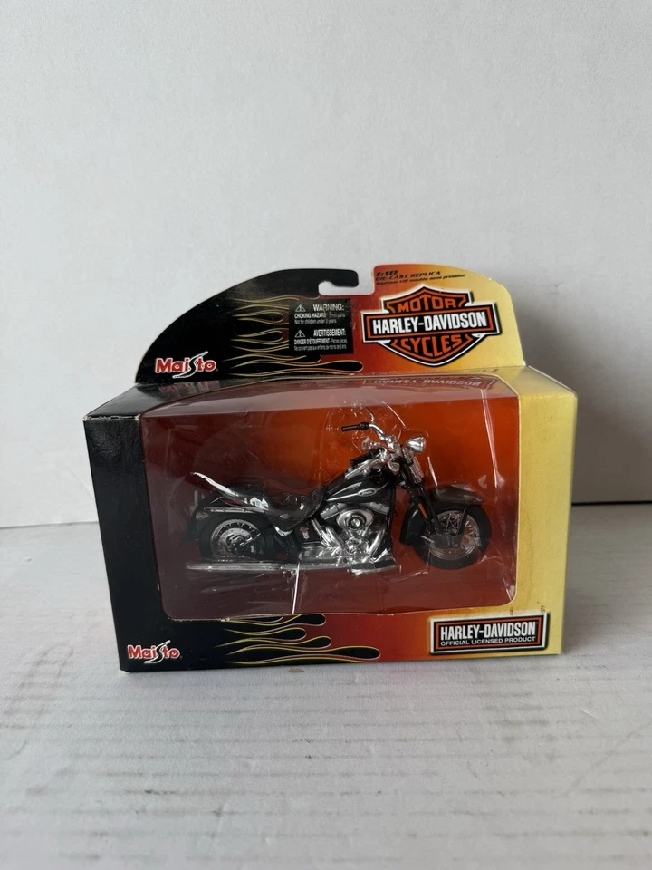 Maisto Harley Davidson 1:18 литая серия 21 лот из 5 - Изображение 4 из 4