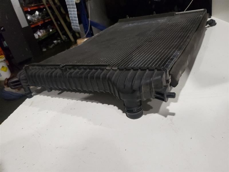 Bentley Flying Spur 06-11 Radiator Main Rad OEM 07 08 09 10 