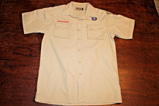 Boy Scouts of America BSA Men's Shirt Tan Small Glued Patches Short Sleeve