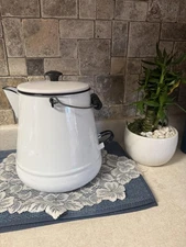 White Enamelware Pot Kettle Lid Bail Handle Spout Kitchen 9 inch