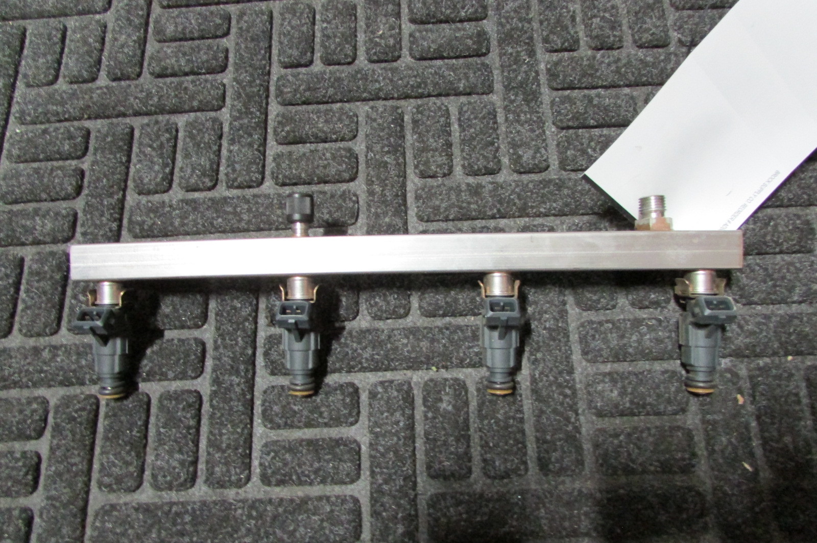 Maserati Coupe, Spyder, Gransport, LH, Left Fuel Rail, With Injectors, 197845