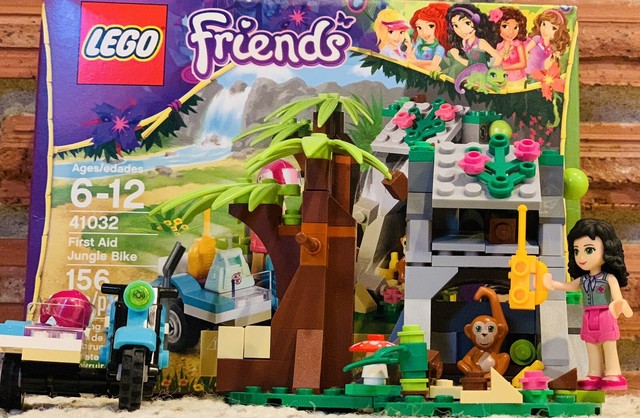 lego friends first aid jungle bike