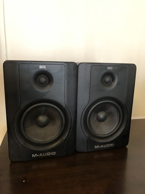 adam audio p33a