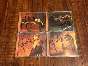 コンプリート⭐︎The Life of a Showgirl サイン入り The Life of a Showgirl Signed CD | eBay