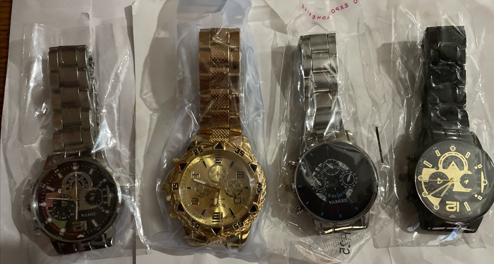 Black Gold Out #4 Mens Color 4~NEW/WORKING Lot Lot Iced Watches~Silver-Toned Of - VintageWatches.PK Black Gold Out #4 Mens Color 4~NEW/WORKING Lot Lot Iced Watches~Silver-Toned Of - vintagewatches.pk