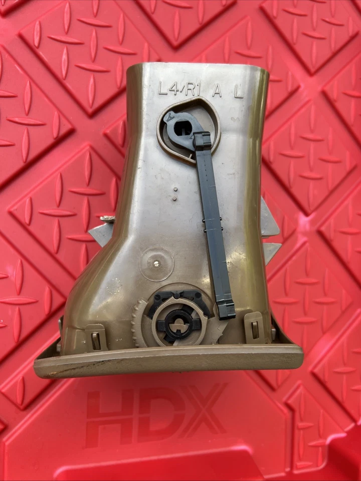 2002-2009 Chevrolet Trailblazer Passenger Right Side Brown AC Air Duct Vent OEM - Image 3 of 4