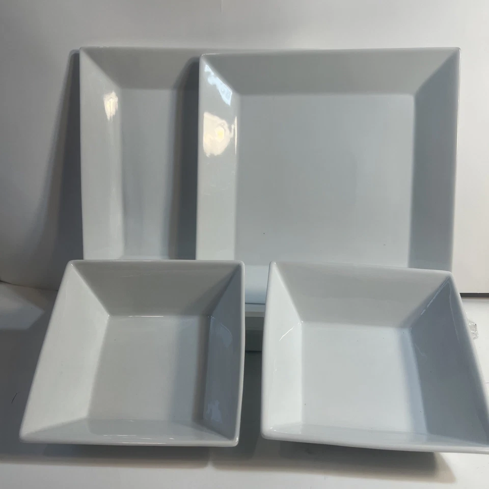 Pier 1 Importaciones Juego de 2 Porcelana Nuevos Luminosos Cuadrados y Ensaladera Cuenco Foto 2 de 4