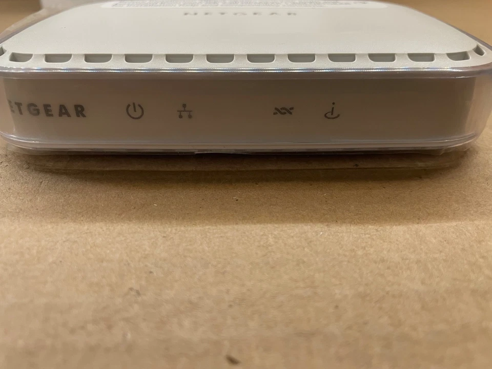 Netgear Broadband DM111PSP-100NAS Wired Single Ethernet Port ADSL2 Plus Modem - Image 4 of 4