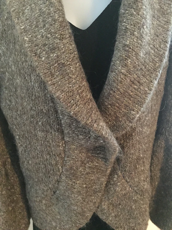 LINE Lana Tejido Suéter Abrigo Hobo Campana Manga Abullonada Chaqueta, Talla Grande L Ret $270 Foto 2 de 4