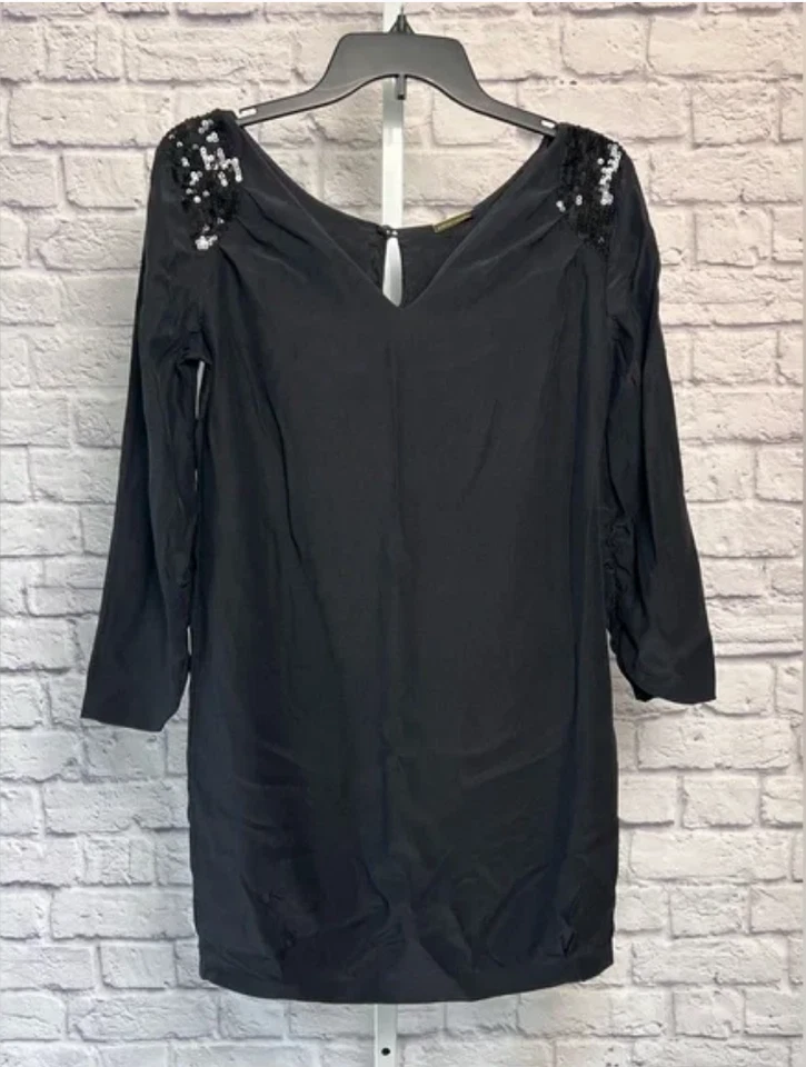 Vestido de fiesta Loeffler Randall 100 % seda con detalles de hombro con lentejuelas talla 2 Foto 2 de 4