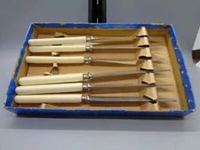 Antique ATKINSON BROS SHEFFIELD RUSTFRI Six (6) KNIVES Beige BAKELITE HANDLES