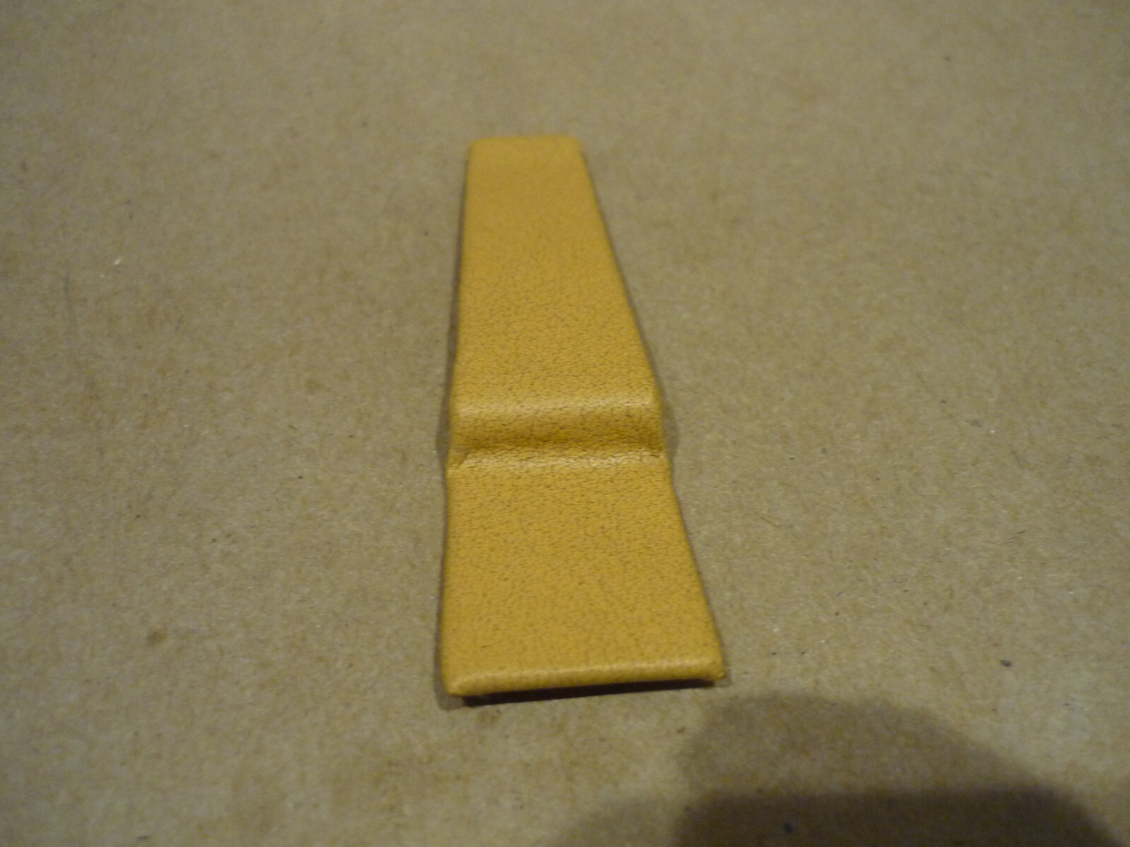 Ferrari Testarossa- Rear Pocket Support /Bracket - P/N  61519500