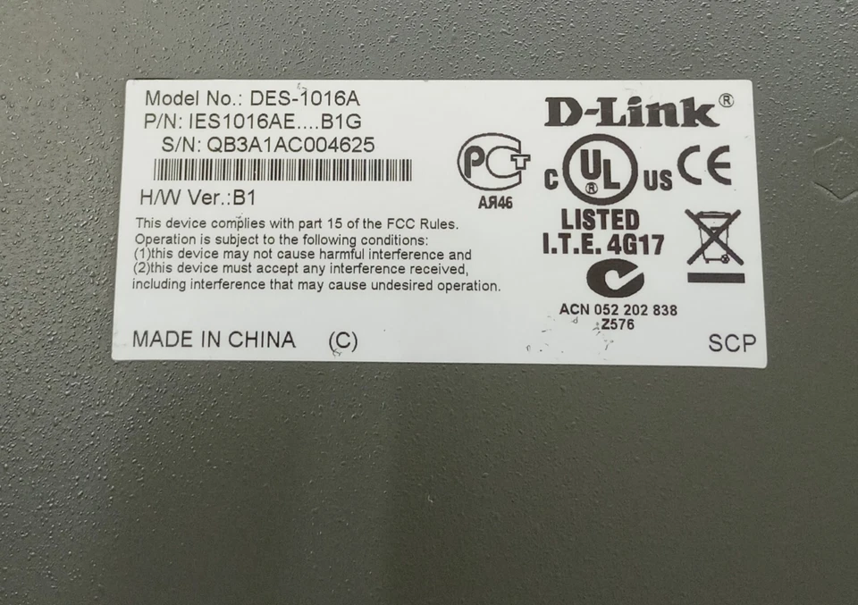 D-Link DES-1016A 16 Port 10/100 Schalter Ies 1016AE B1G QB3A1ACOO4625 - Bild 2 von 4