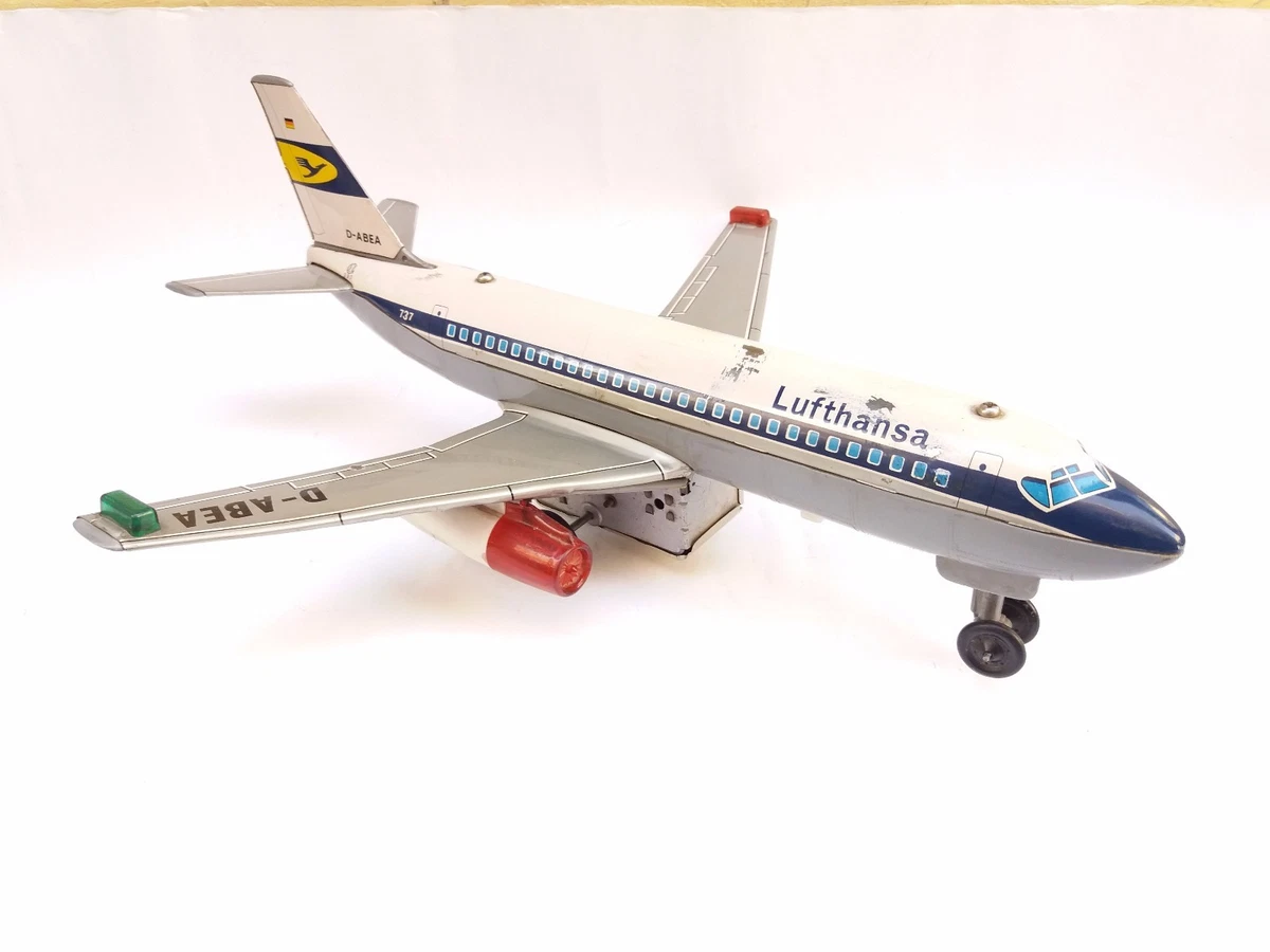 Lufthansa toy cheap