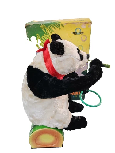 Vintage Chinese Panda Battery Operated Bubble Tin Toy ME 781