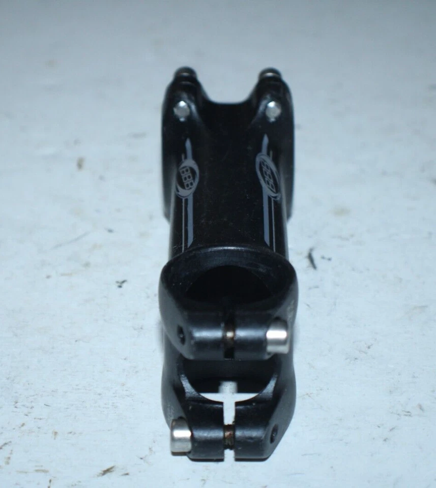 Vástago de bicicleta de carretera BBB EX100 1 1/8" sin banda de rodadura 100 mm 6 ° elevación 31,8 mm negro remitente a EE. UU. Foto 3 de 4