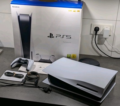 Sony PlayStation 5 (PS5) Disc-Edition, Spielkonsole + DualSense-Controller & OVP
