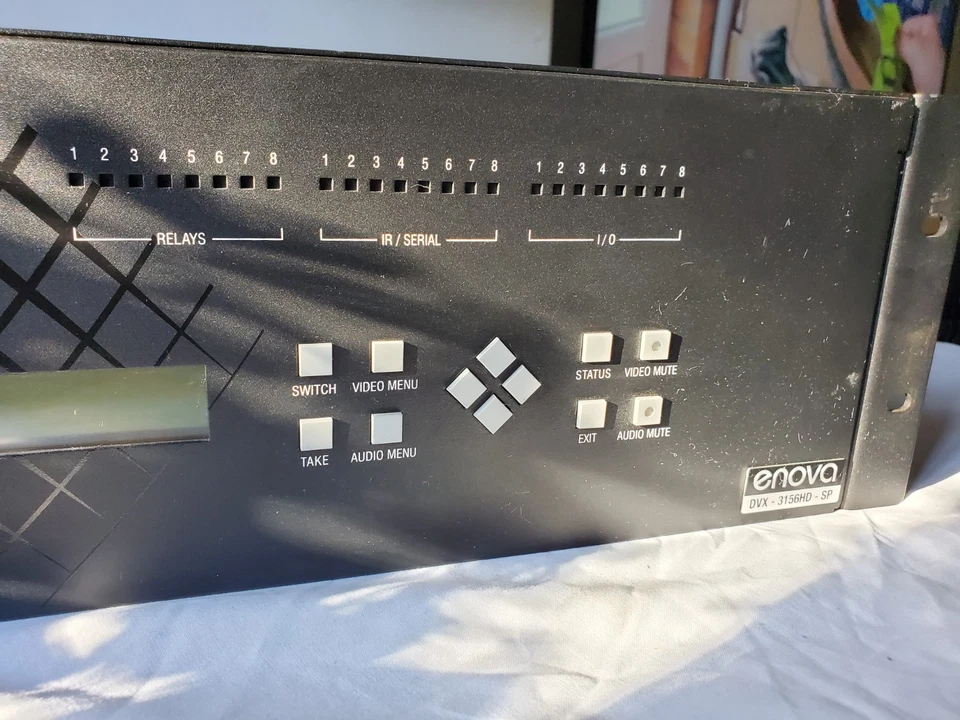 AMX DVX-3156HD-SP  / FG  1905 22 - 10x4 All In One Presentation Switcher  - Image 4 of 4