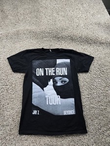 Beyonce On the run tour　Tシャツ JAY-Z +BEYONCE ON THE RUN TOUR T-SHIRT - SMALL | eBay