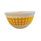 Vintage Pyrex 402 Yellow Dots Mixing Bowl 1.5 Qt White Milk Glass 7” MCM