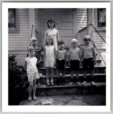 Vtg B&W Snapshot Group Of Seven Children Siblings On Porch Steps Summer 1970