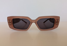 Valentino Garavani V-Quattro Nude-Pink (VLS 109) Rectangular Sunglasses (0412) Valentino Garavani V-Quattro Nude-Pink (VLS 109) Rectangular  main image 3