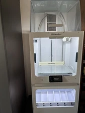 Ultimaker S5 R2 3D Printer with Air Manager