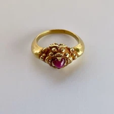 Authentic Sriwijayan Gold and Ruby Ring, Sumatra Indonesia 7th - 11th Century