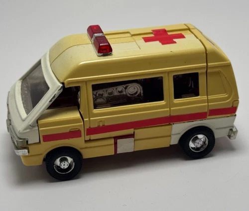 Vintage G1 Transformers Autobot Cars - Ratchet