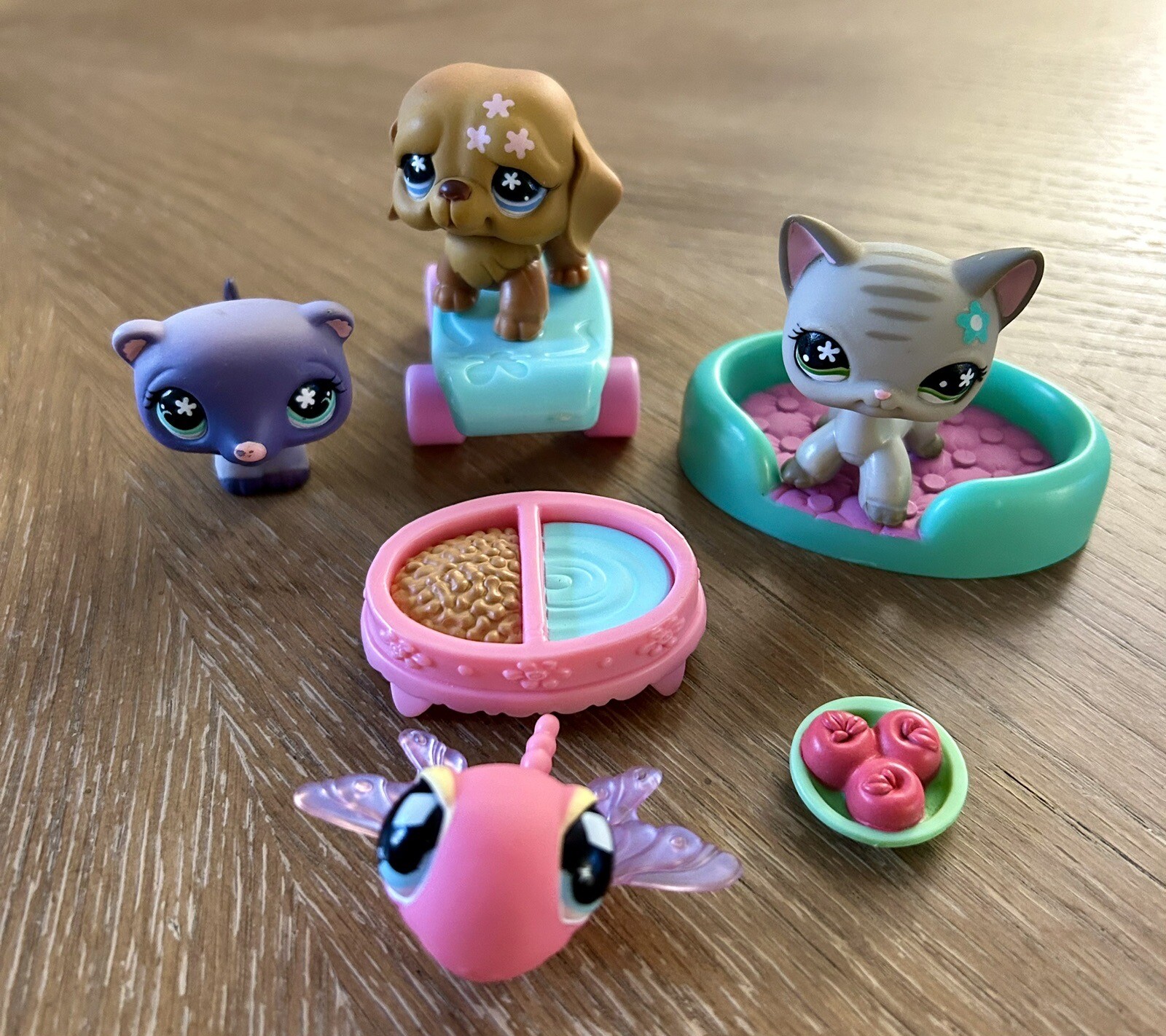 Littlest Pet Shop LPS Hideaway Haven Cat 483 Dog 481 Dragonfly 503