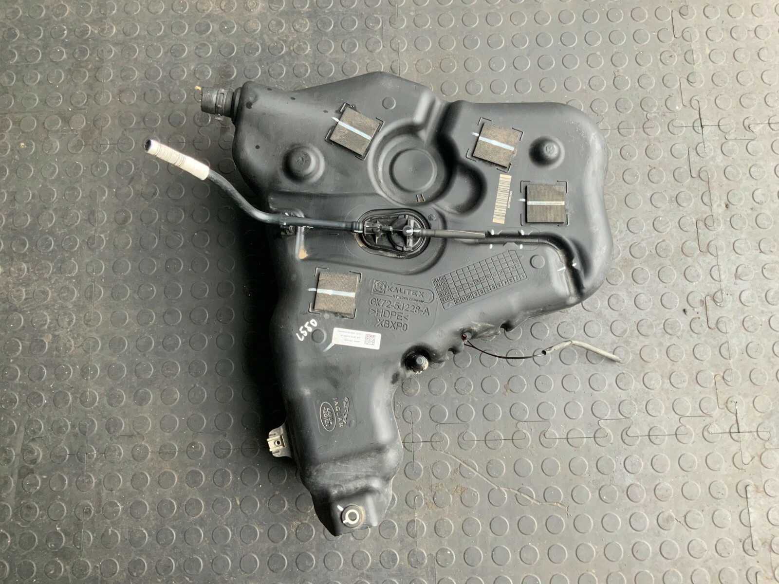 2016 Land Rover Discovery Sport 1999cc Diesel Adblue Tank for sale ...