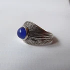 Vintage silver ring & blue glass stone, modernist linear textured domed. Size K