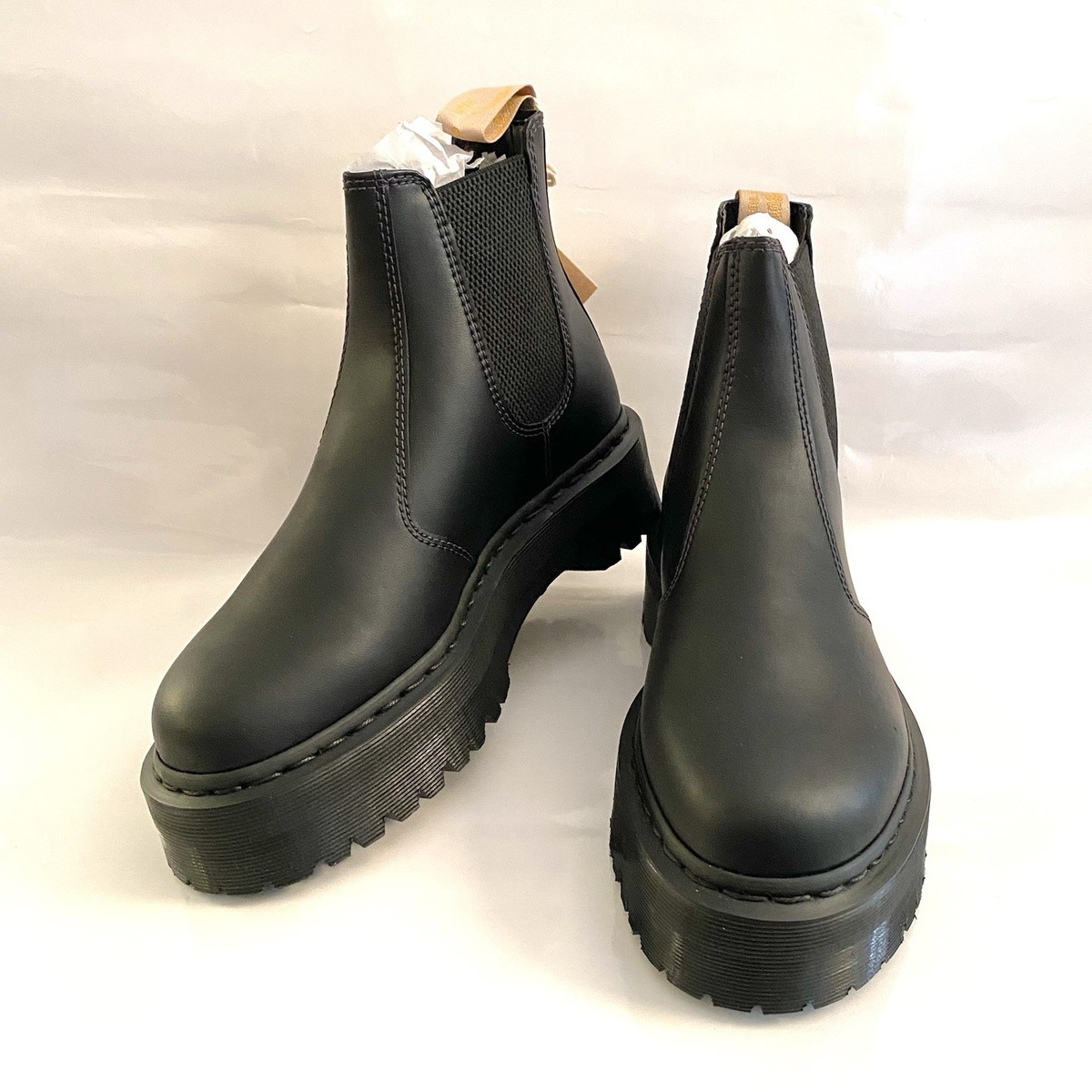 NIB Dr Martens Vegan 2976 Felix Platform Chelsea Boots | eBay