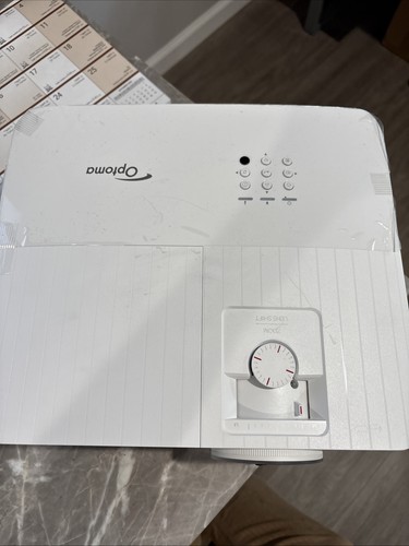 Optoma UHD50X True 4K UHD Projector for Movies & Gaming 240Hz Refresh Rate ISSUE - Picture 3 of 11