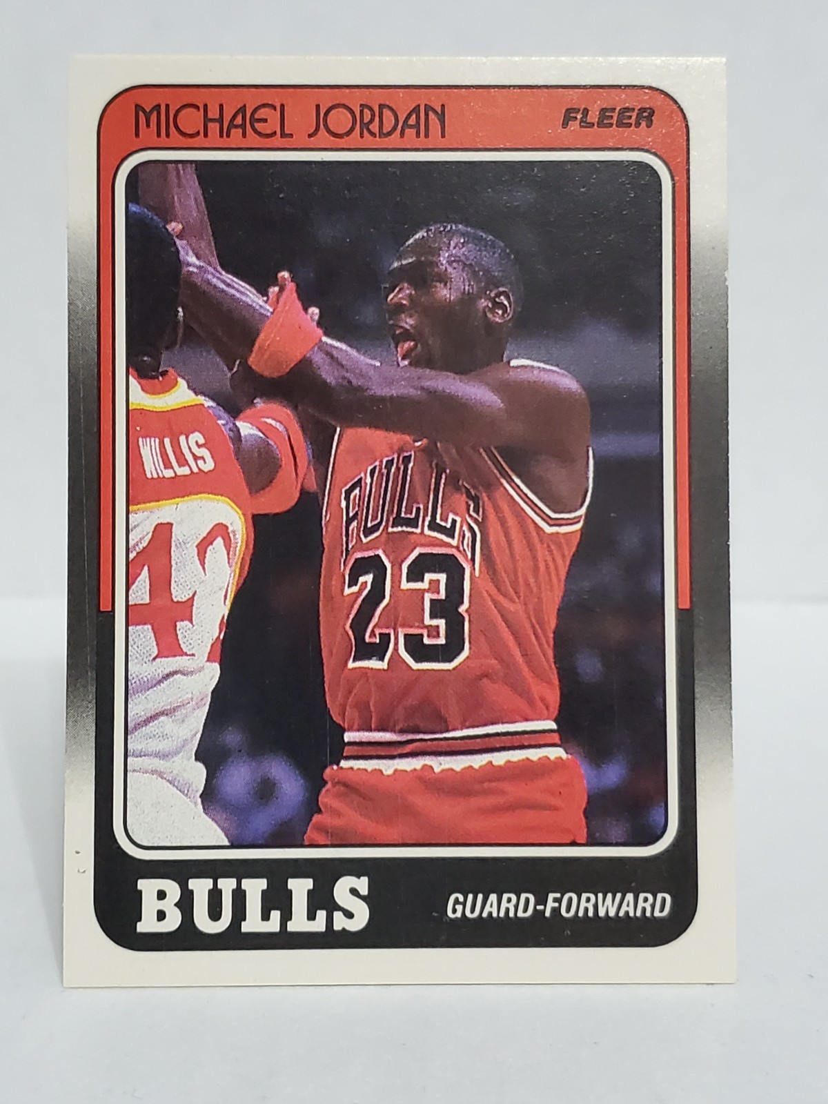 1988-89 FLEER MICHAEL JORDAN #17 CHICAGO BULLS BASKETBALL CARD