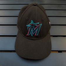 Miami Marlins New Era 9Forty Adjustable Youth Black Hat Cap Snap Back
