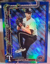 2025 Topps Holiday Jacob deGrom H196 Blue Metallic Glitter Holiday
