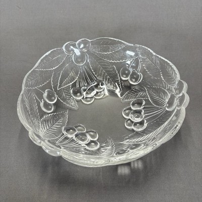 Mikasa Boutiful Clear Glass Serving Bowl 9 1/4'' Embossed Raised Cherry Design