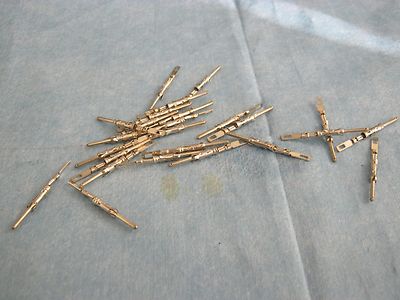 Menge Amp: 202236-4 M-SERIE Kontakte Stk. 25. Neu aus Altem Lagerbestand 