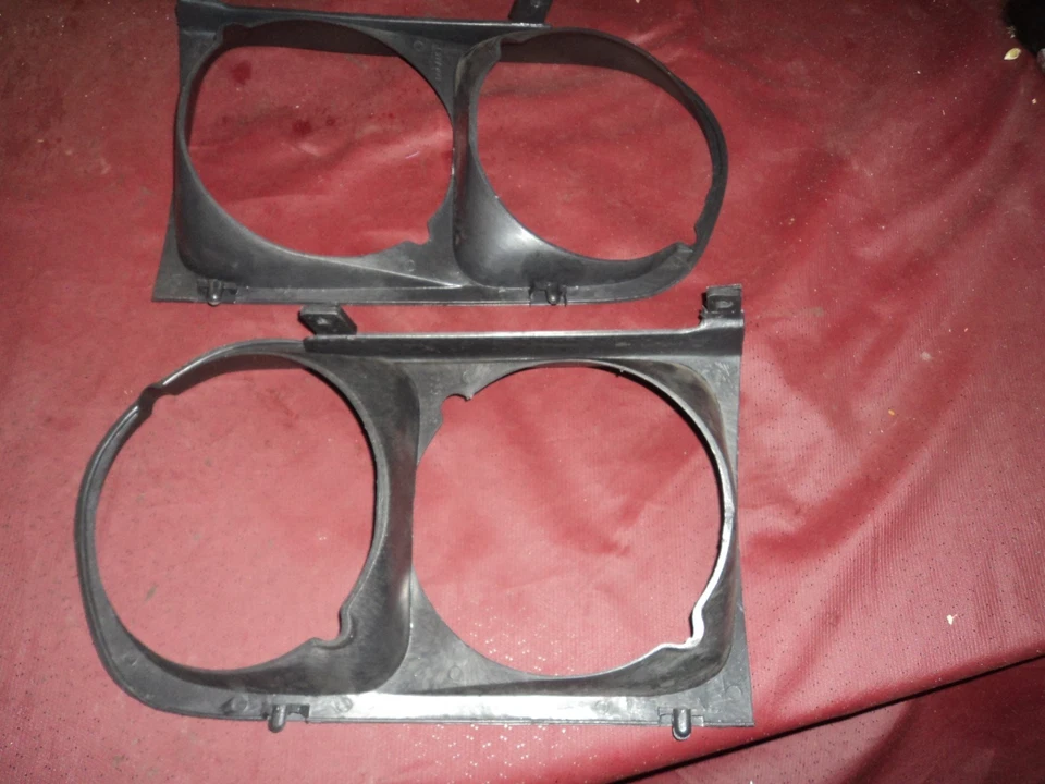 1969 80 Renault 12 Head light Lamp Bezel Door Trim Pair Double Sealed beam type - Image 3 of 4