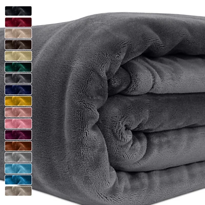 Extra Large Fleece Blanket Super Soft Winter Warm Bed Sofa Throw Double & King - Image 1 of 4