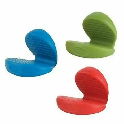 Trudeau Stay Cool Silicone Mini Pinch Pot Holder / Oven Mitt - Red Green or Blue