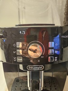 De'Longhi Magnifica S ECAM 21.118.B 1450W Kaffeevollautomat - Schwarz