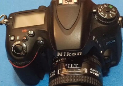 Nikon D600 Digital DSLR Spiegelreflexkamera Vollformat 24,2 MP Solo Body