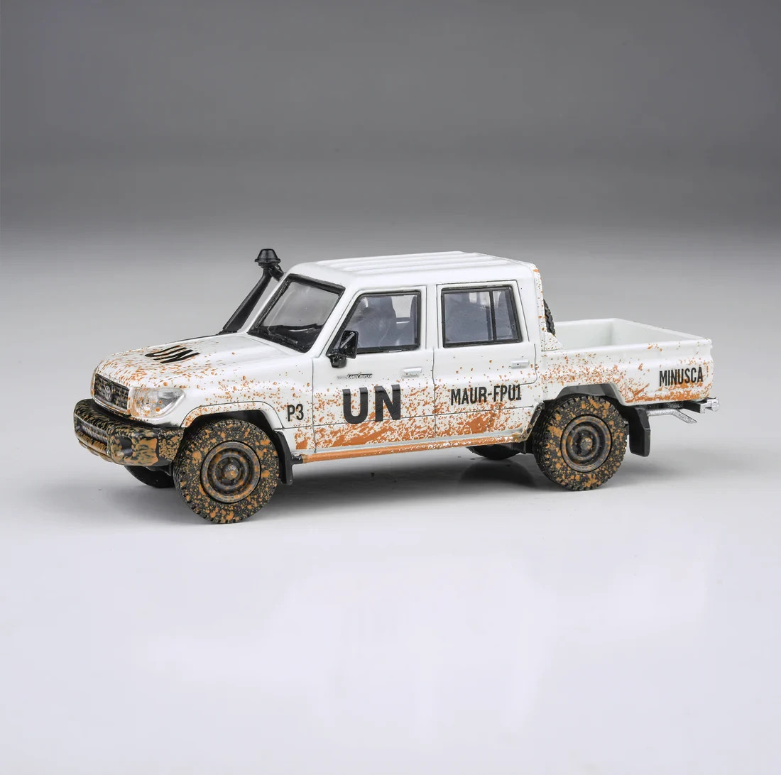 PARA64 2014 Toyota Land Cruiser 79 UN MINUSCA Dusty LHD 1:64 | eBay