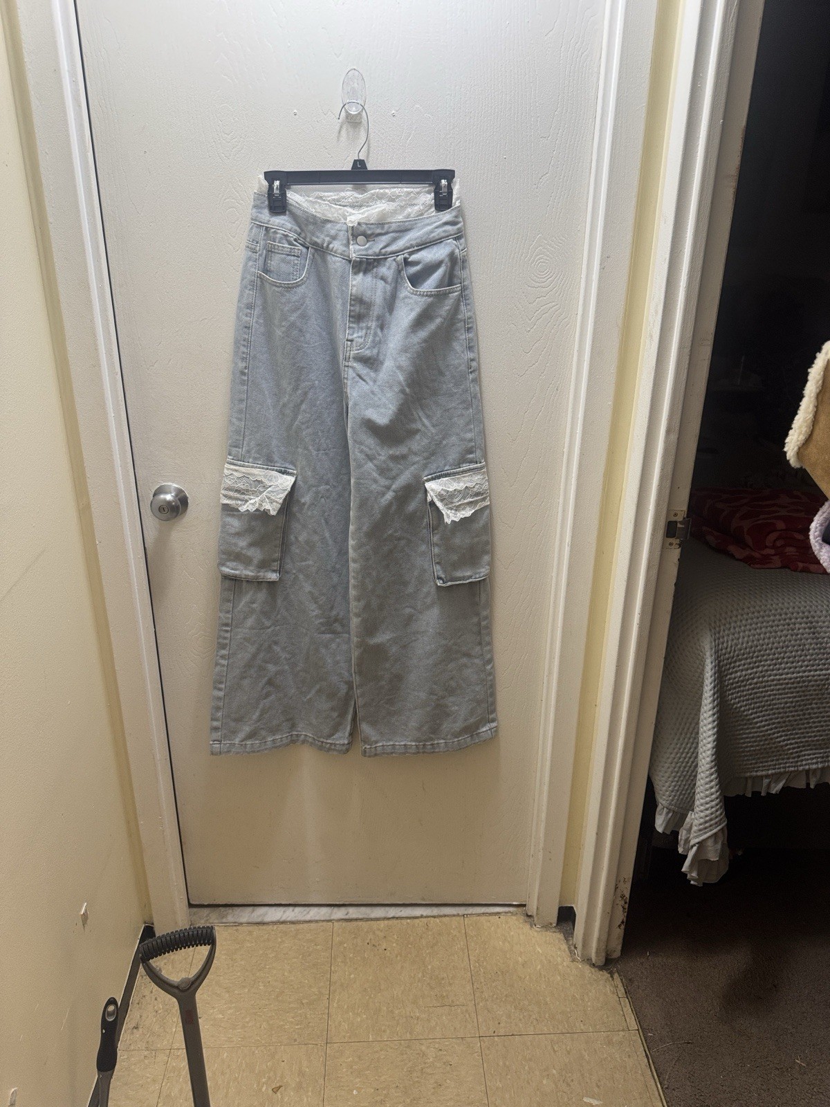 Dazy Light Blue Wide-Leg Jeans with Lace Details Size Medium