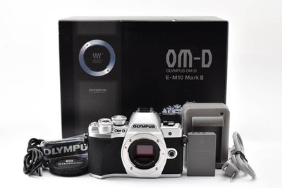 OLYMPUS OM-D E-M10 Mark III Digitalkamera Body silber funktionstüchtig