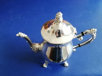 Théière métal argenté Sheffield. A offrir pour Noël  - Photo 1/4