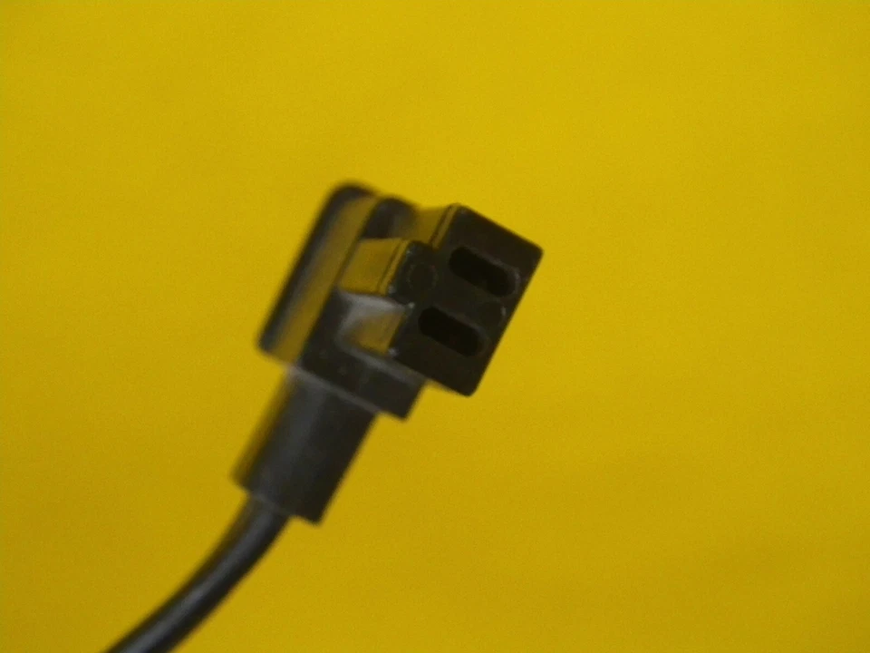 METZ cable de charge 402 sur secteur - 12A - Photo 4/4